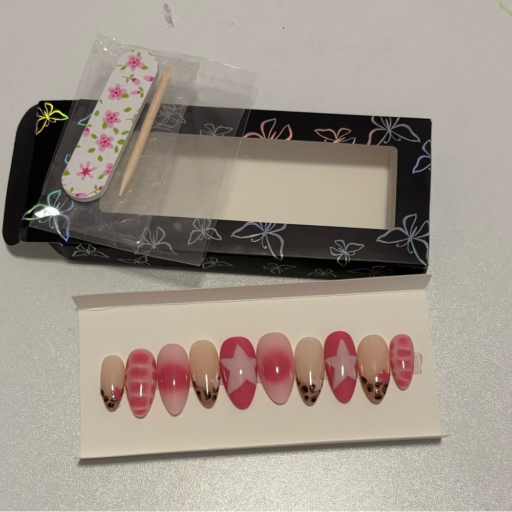Pink and Gold Press-On Nails Set